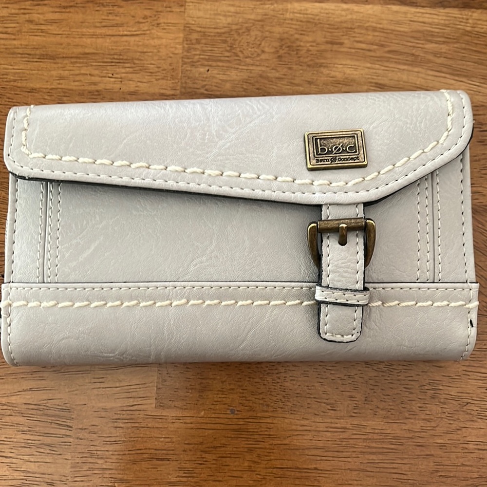 b.o.c. Amherst Deluxe Wallet